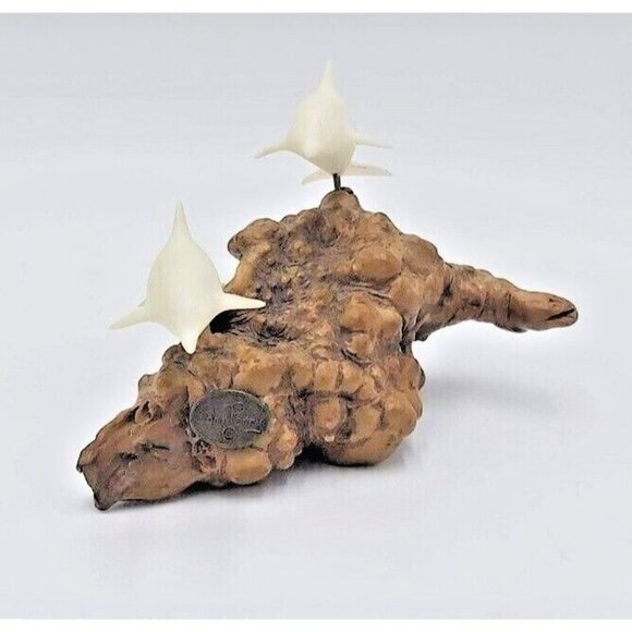 John Perry Dolphins Sculpture-Drift Wood and Pellucida-Approximately 9" -Signed - Picture 1 of 7